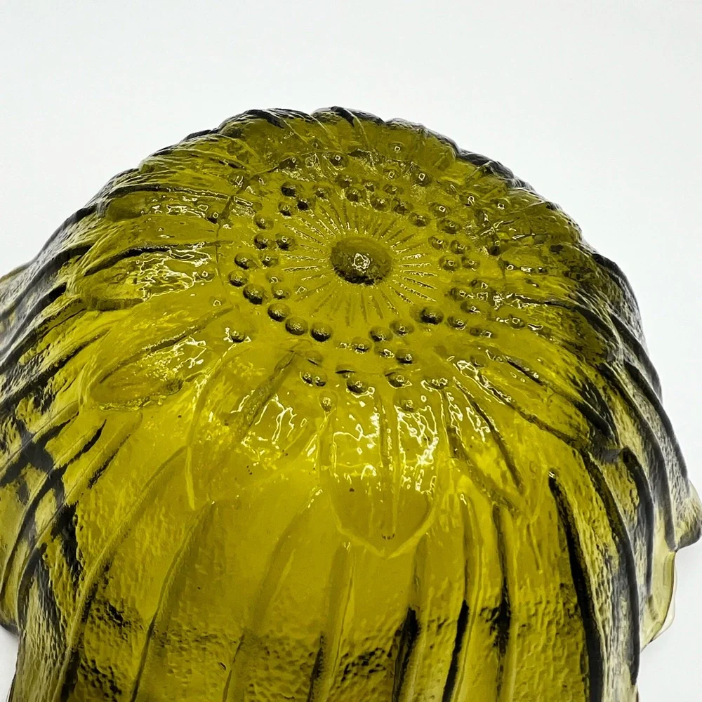 Vintage Indiana Glass Carnival Glass Avocado Green Sunflower/Lily Pons Bowl